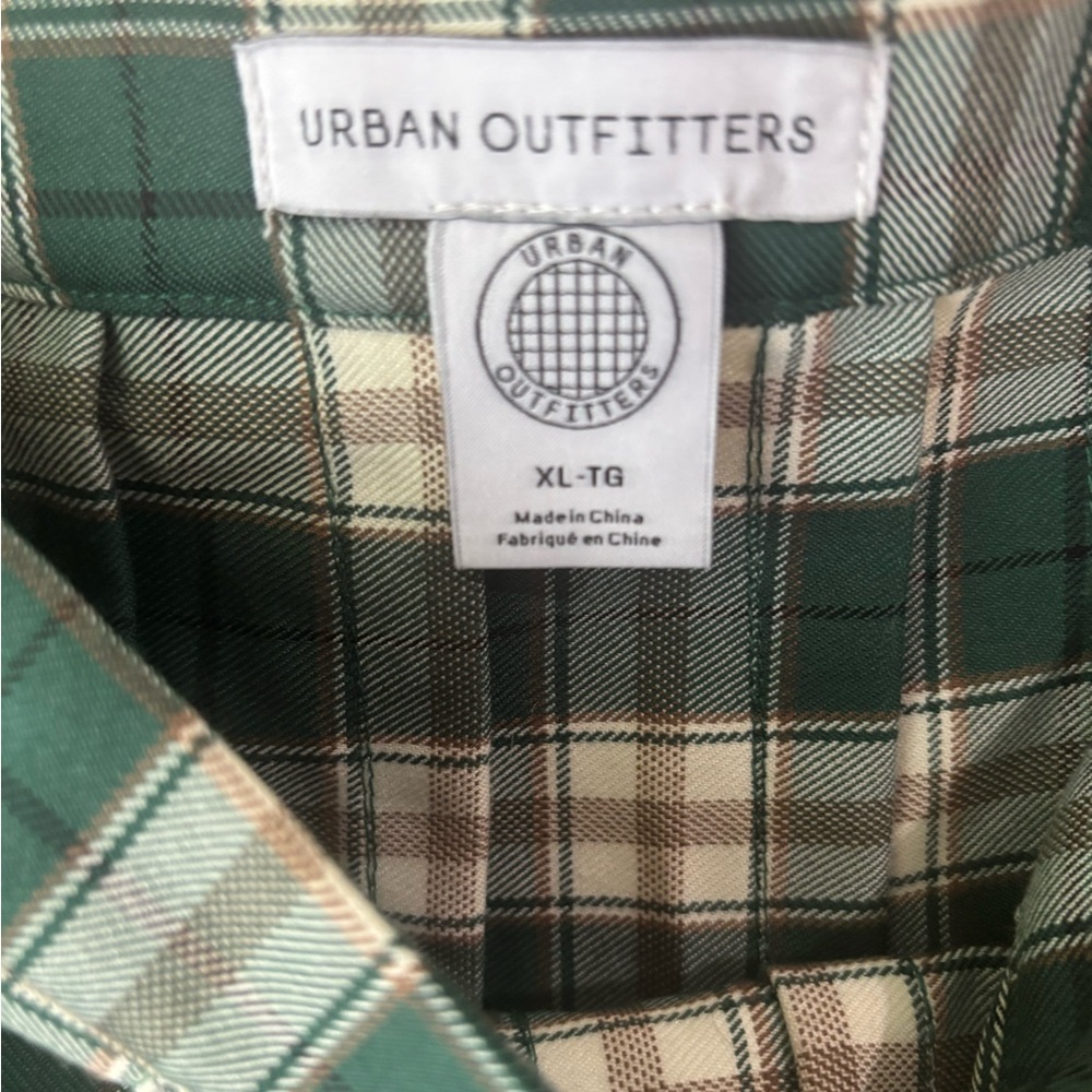 Urban Outfitters Green Plaid Women's Skirt - Picture 4 of 4